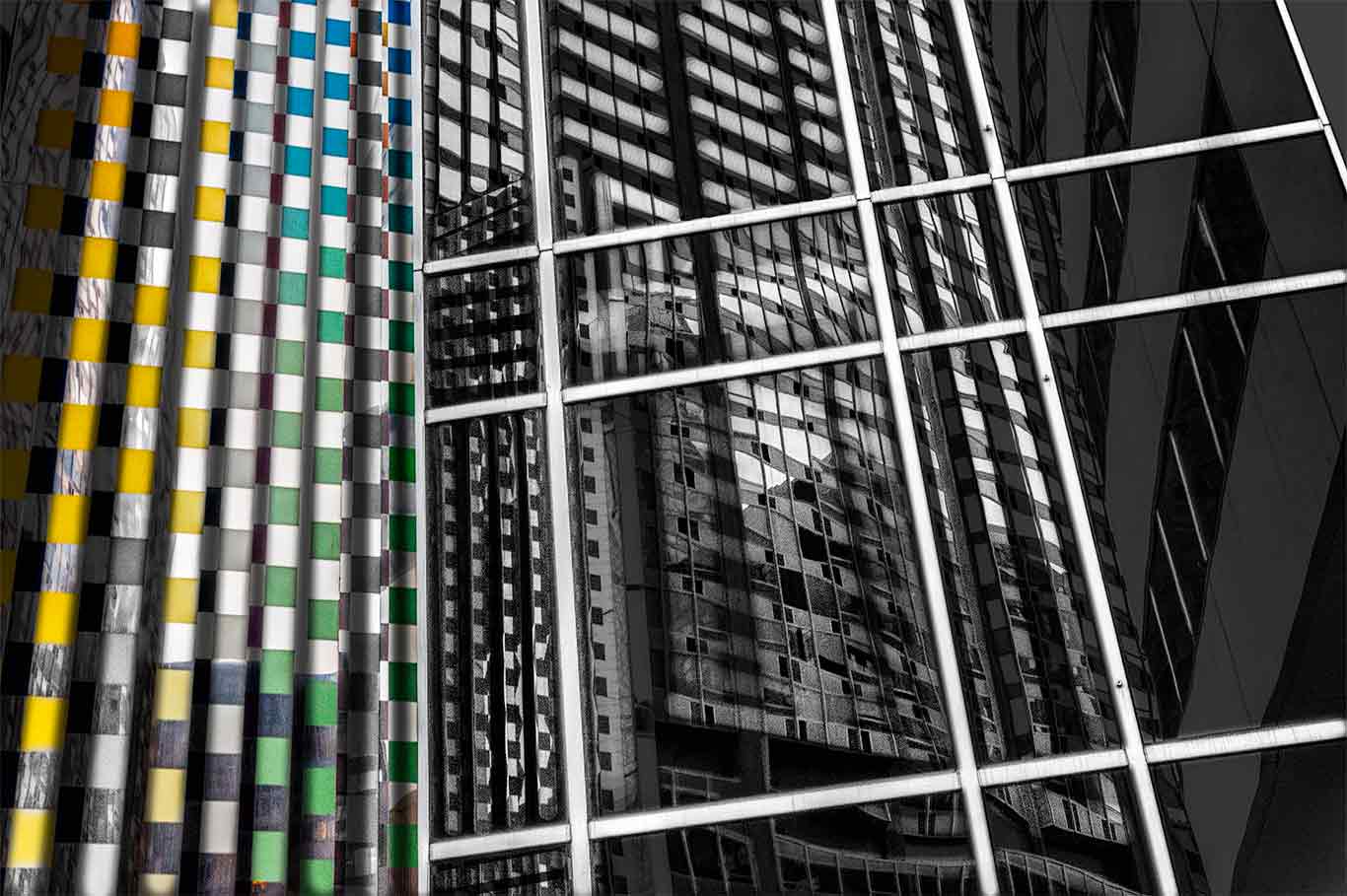 Chicago,-Reflection-mixing-bw-with-color